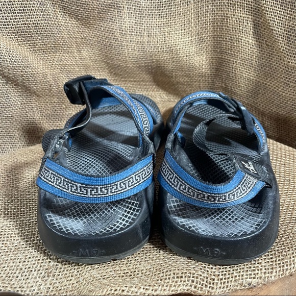 Sandals_&_Flip_Flops